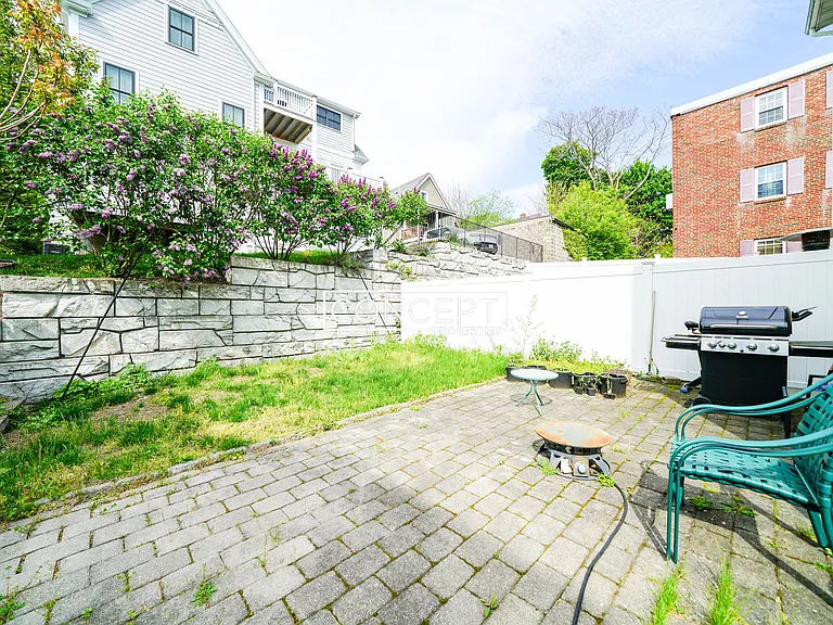 65 Bynner St — Photo 17
