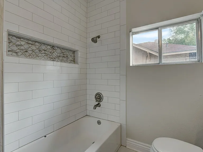 1932 W Huisache Ave — Photo 29