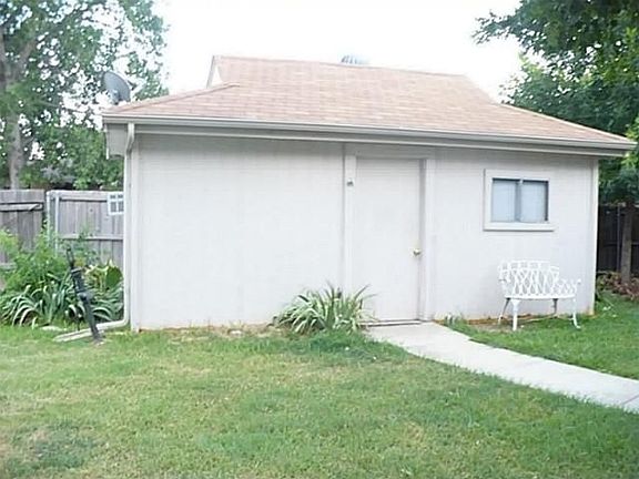 2nd image of 637 Plainview Dr