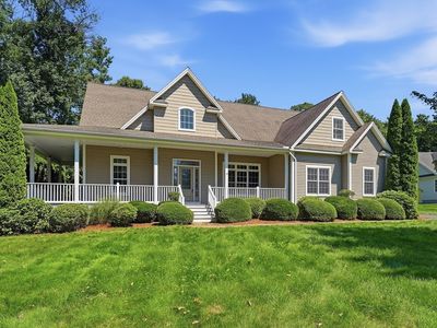 10 Sullivan Ln, South Hadley, MA, 01075