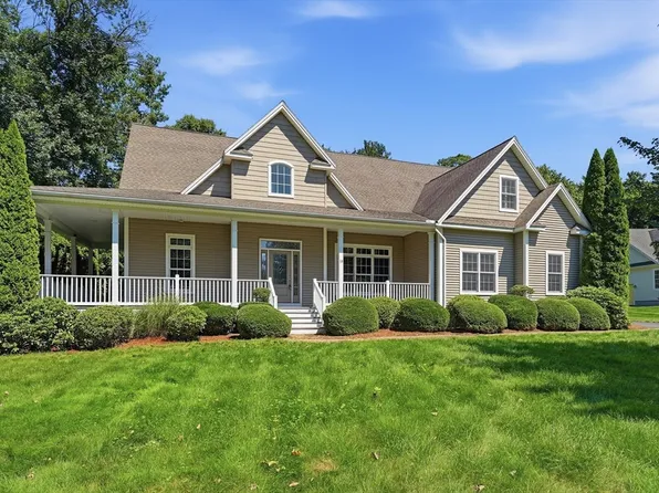 10 Sullivan Ln, South Hadley, MA 01075