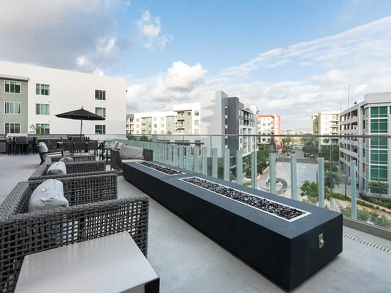 Vive Luxe, San Diego, CA, Outdoor Lounge