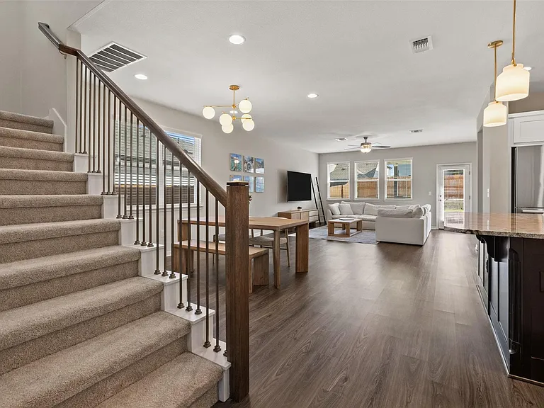 9809 Eloquence Dr — Photo 3