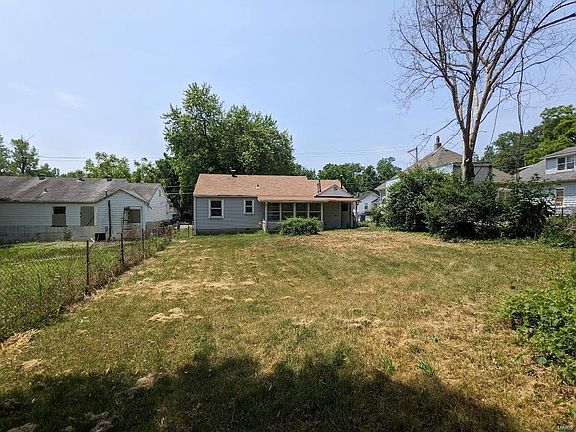 2nd image of 346 Saint Louis Ave
