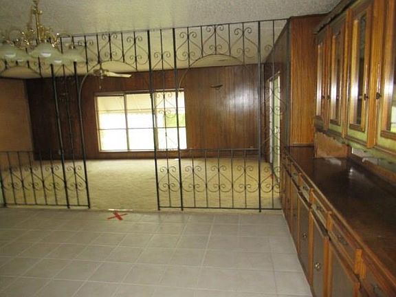 4th image of 1709 Bradford Dr