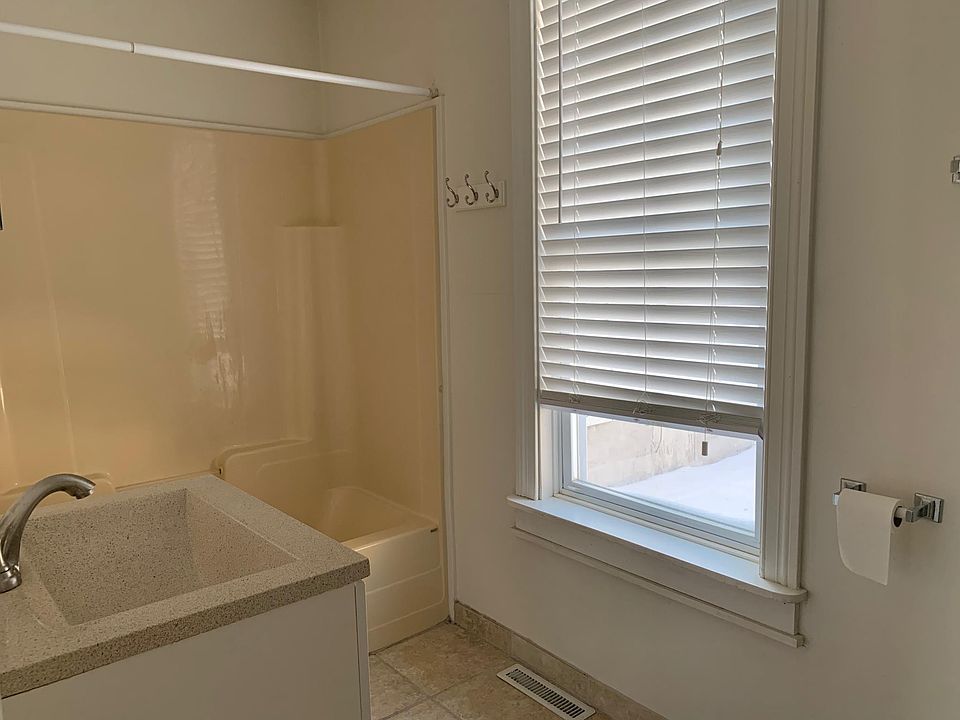 2nd image of 729 N Hawley Rd #1