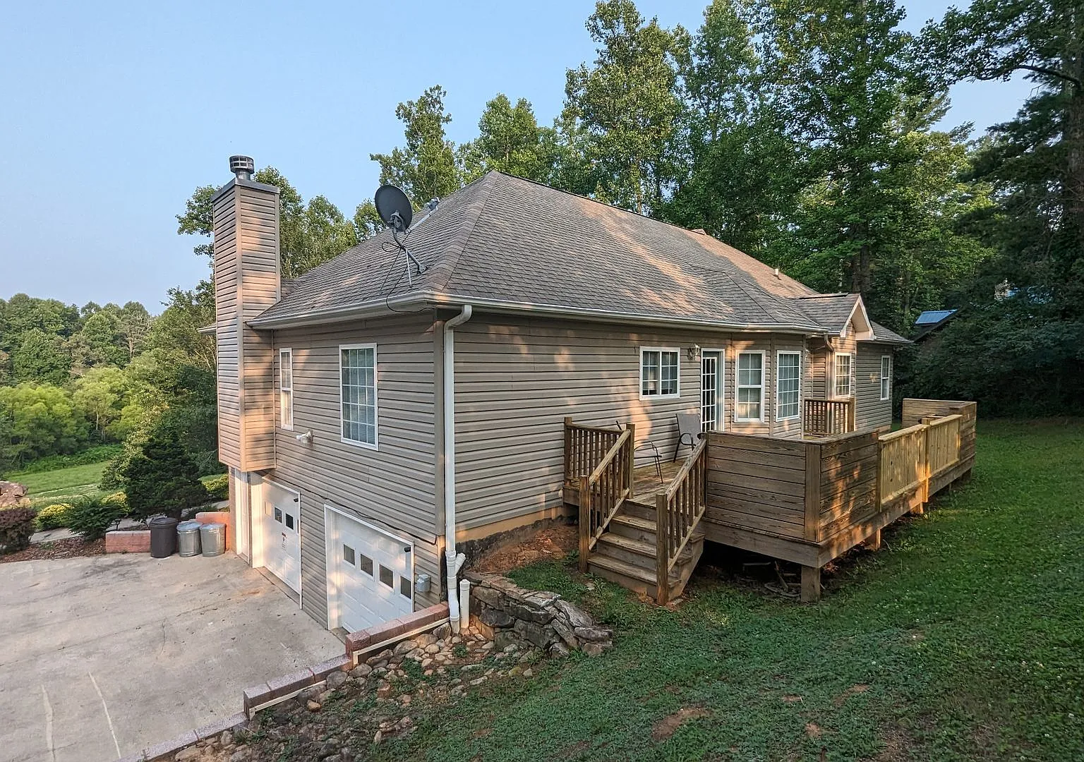 Stylish, Move-In-Ready Home with Designer Touches and Scenic Privacy — Photo 4