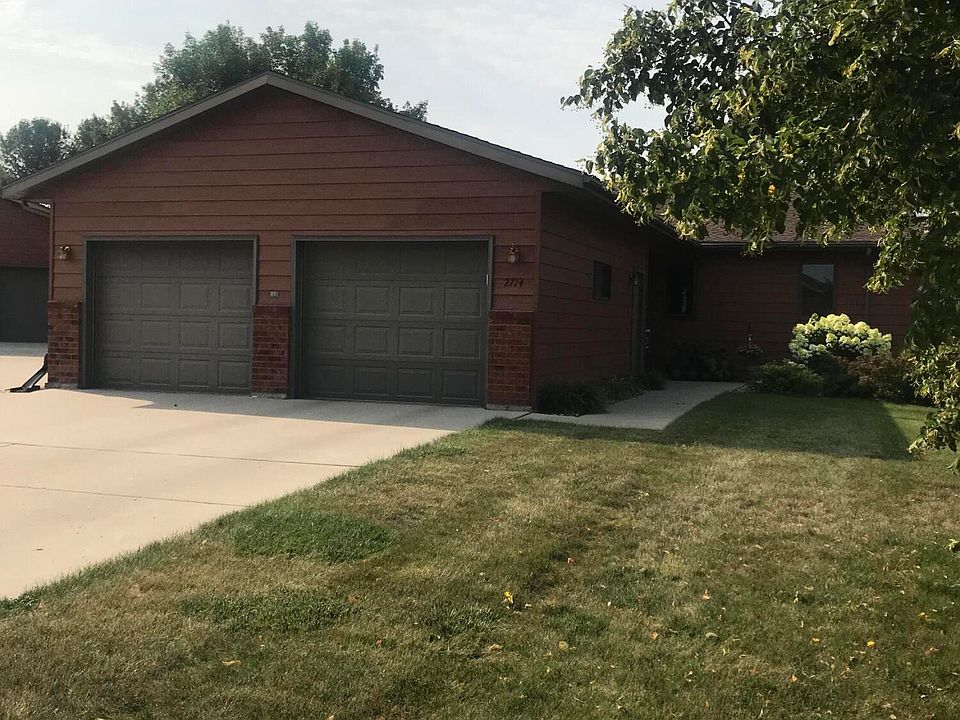 2nd image of 2714 Railroad Cir