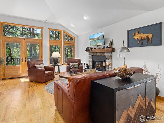5th image of 670 Park River Pl