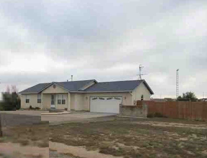 2nd image of 165 S Hideaway Ln