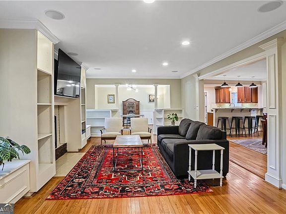 5th image of 1963 Hooper St