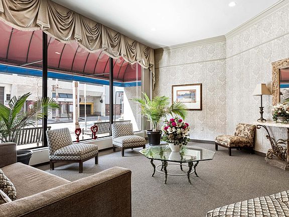 4th image of 380 Pelissier St #701