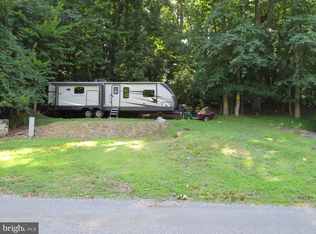 14 Detour Rd, Falling Waters, WV 25419