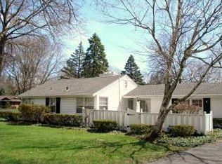 430 Hackberry Rd, Galesburg, IL 61401