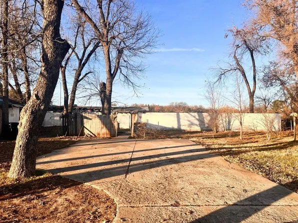 6911 Melrose Ln, Oklahoma City, OK 73127