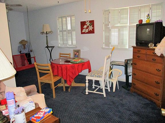 5th image of 2513 Bradley Ln