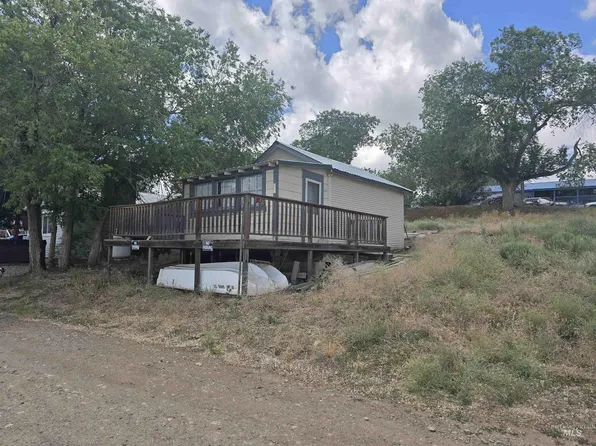 102 Watson Dr, West Magic, ID 83352