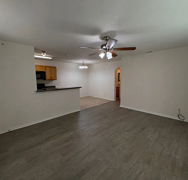 8128 Doreen Ave — Photo 5