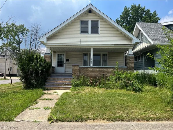 3542 W 119th St, Cleveland, OH 44111