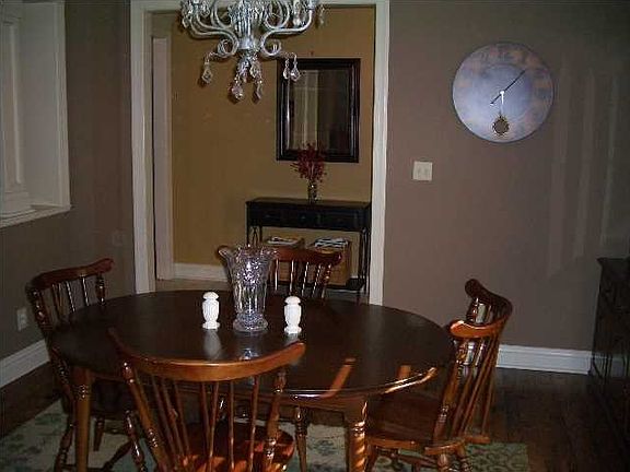 4th image of 4403 Bell Chase Dr