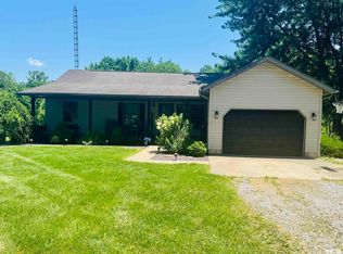 348 Medlin Rd, Walnut Hill, IL 62893