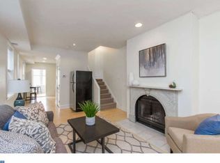 1304 Spruce St APT 4, Philadelphia, PA 19107