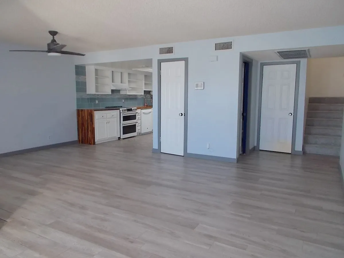 Building Photo - 687 Marina Dr #41