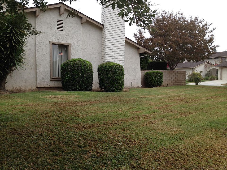 2nd image of 6641 Banyan Pl