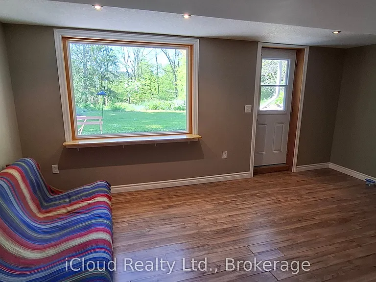481 24th St W — Photo 15