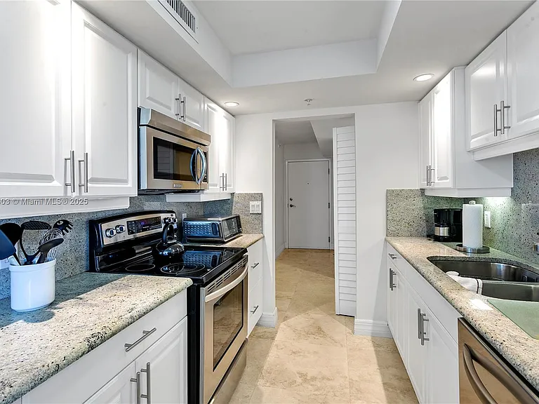 3000 N Ocean Dr #20A — Photo 19