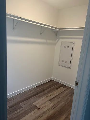 41 Auburn St Photo 1