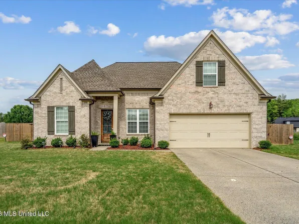 5790 Matthew Dr, Horn Lake, MS 38637
