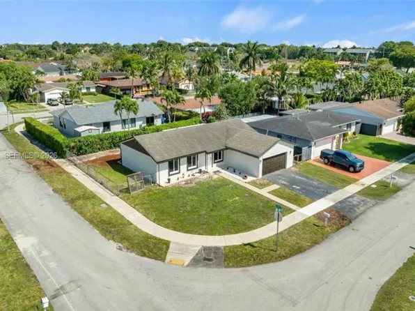 13231 SW 86th St, Miami, FL 33183
