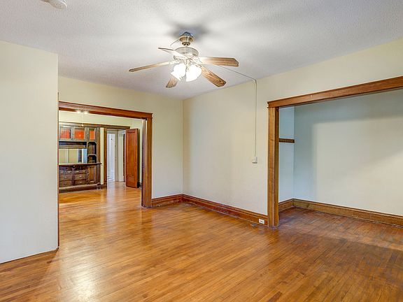 3rd image of 712 W 28th St #1