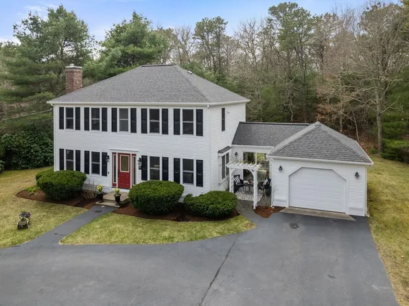 57 Fairhaven Ln, Barnstable, MA 02630