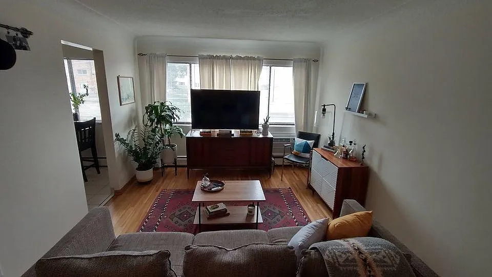 1835 Ulysses St NE — Photo 1