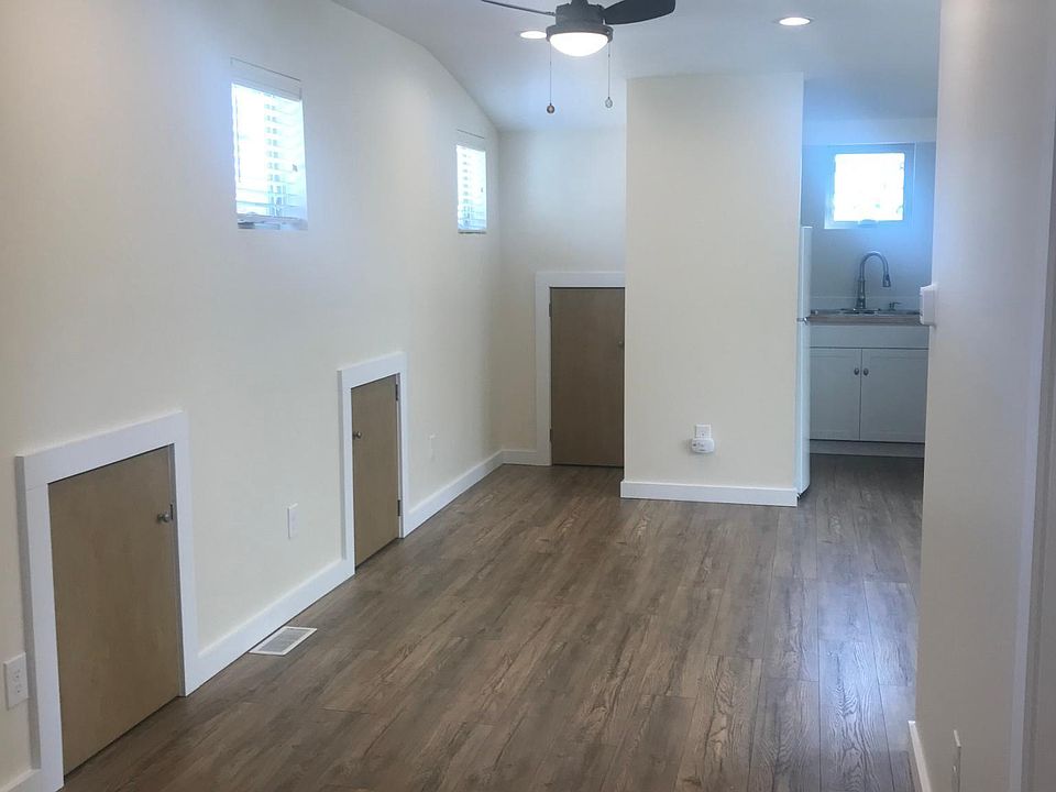 1st image of 880 Franklin Ave #B