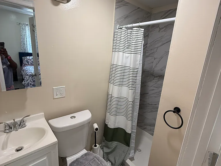 72 Seymour Ave #1 — Photo 17