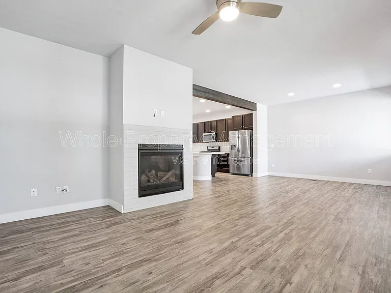 5829 N Beeler St — Photo 5