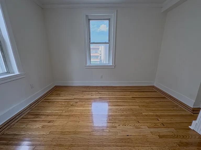 1223 N Franklin St #3R — Photo 42