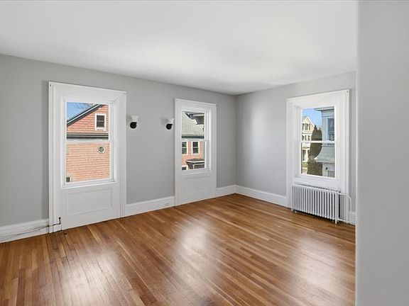 3rd image of 199 Purchase St APT 2