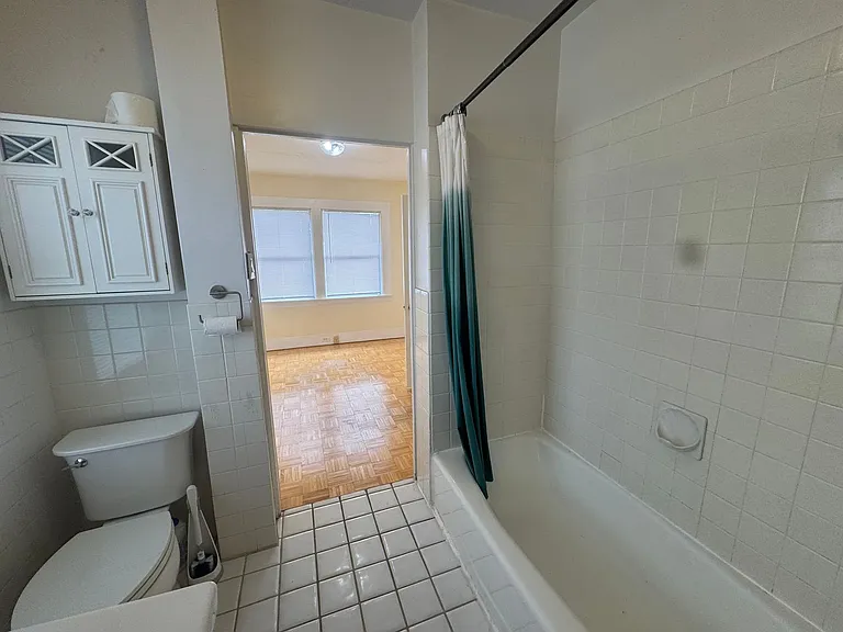 5913 Vallejo St — Photo 3