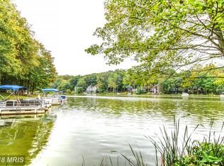 2225 Wakerobin Ln, Reston, VA 20191