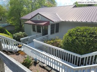 2420 Us Highway 221 Hwy S, Blowing Rock, NC 28605