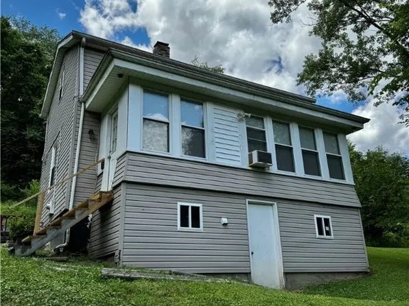 1539 Oak Grove Rd, Wellsville, OH 43968