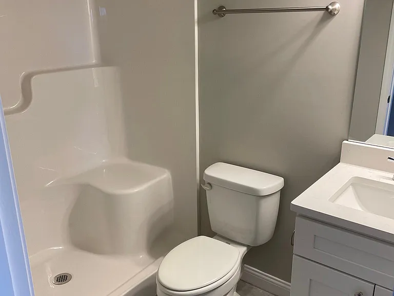 806 Ridgewood Dr #1 — Photo 6