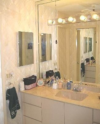 2nd image of 310 Lakeview Dr APT 106