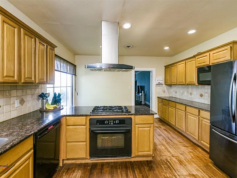 3836 Maryland Ave — Photo 8