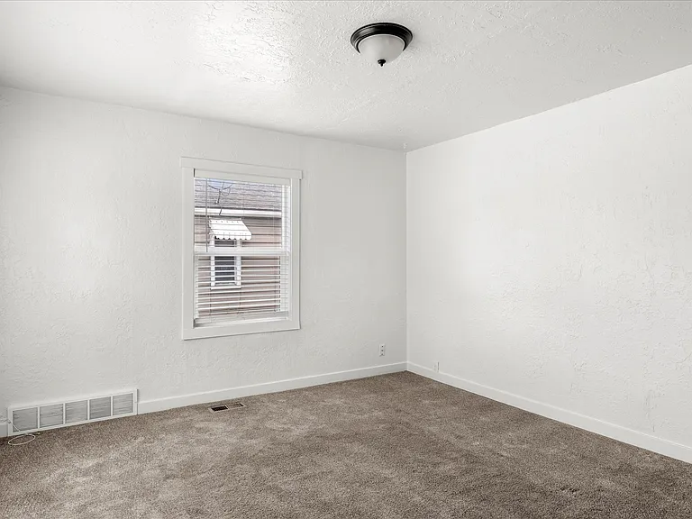 3568 Orchard Ave — Photo 16
