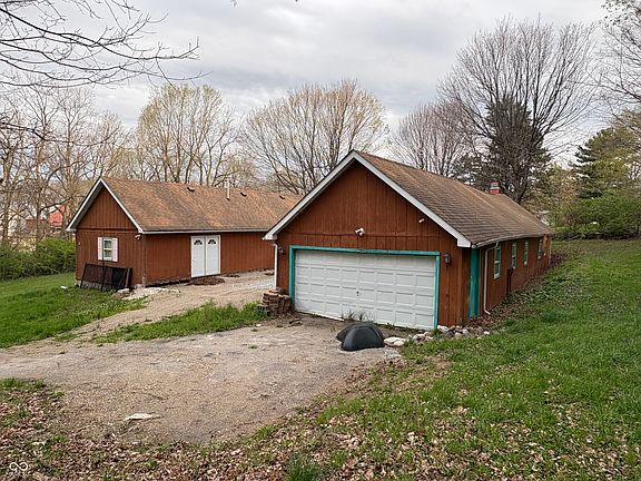 2nd image of 9070 N Prairie Rd